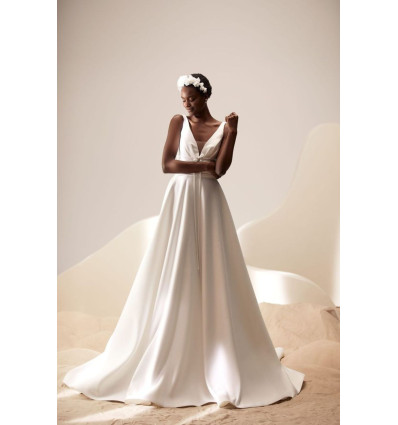 Satin wedding dress Aurora - Milla Nova