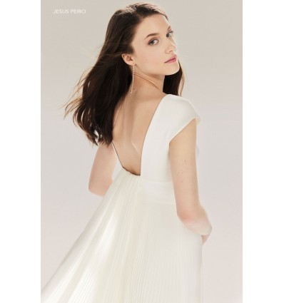 Robe de mariée simple 2438 - Jesus Peiro